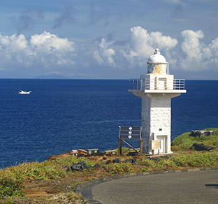 三宅島のおすすめスポット・伊豆岬灯台